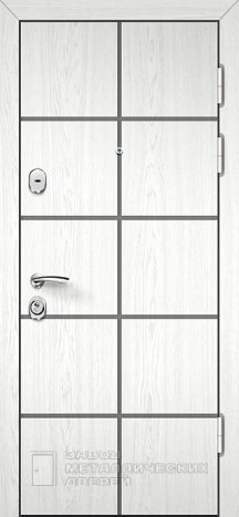 Фото «Белая дверь №13» в Лобне